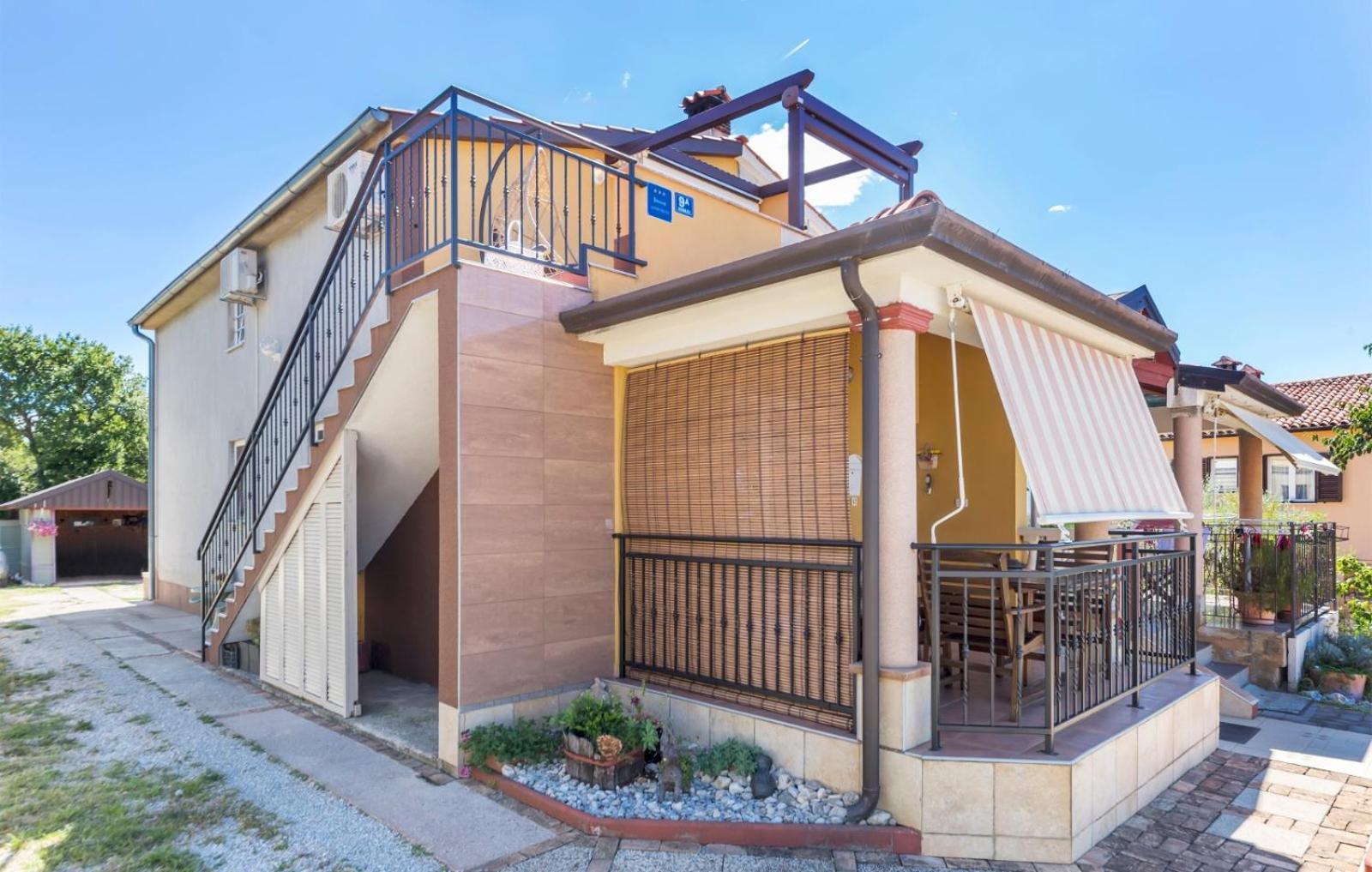 Apartamento Magnavisum Kaštelir Exterior foto
